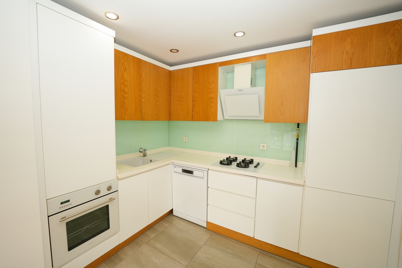 Image of A modern 2+1 apartment at an affordable price in the center of Antalya.